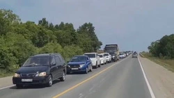 ДТП собрало огромную пробку на трассе Южно-Сахалинск — Анива 