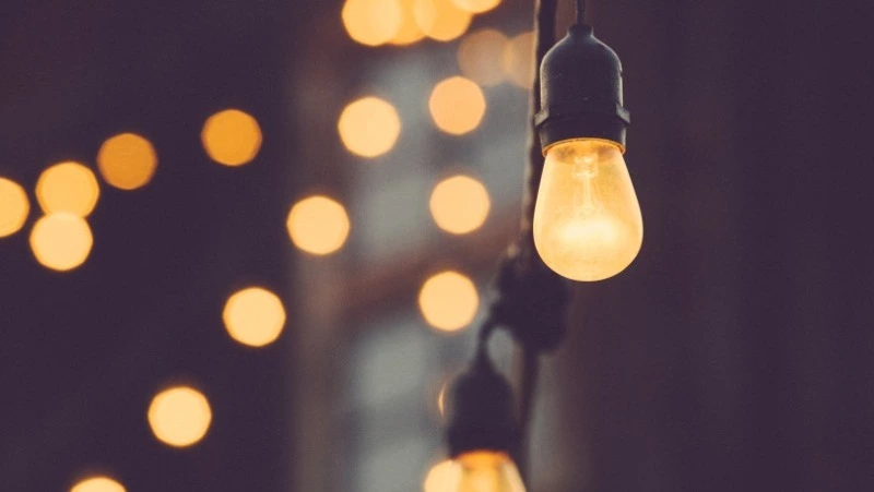 Свет отключат на 8 улицах Южно-Сахалинска в течение дня 12 декабря