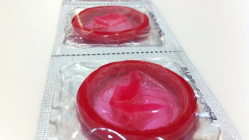 Центр медицинской диагностики в Южно-Сахалинске заказал 3600 презервативов