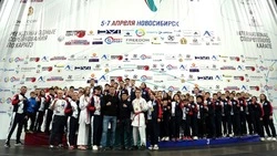 Каратисты с Сахалина завоевали более 20 наград на масштабных соревнованиях в Новосибирске