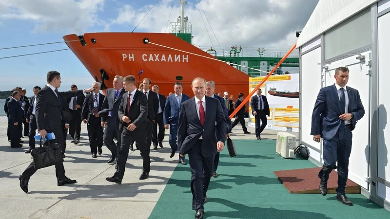 Дальнейшие планы Путина, с Сахалина можно будет улететь за границу. Главное на утро 26 марта