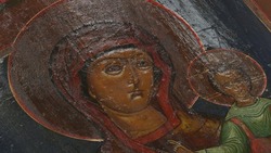 Смоленскую икону Богоматери восстановили в художественном музее на Сахалине