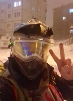 Операционную бригаду врачей к месту работы привез «ВьЮжный десант» в Южно-Сахалинске