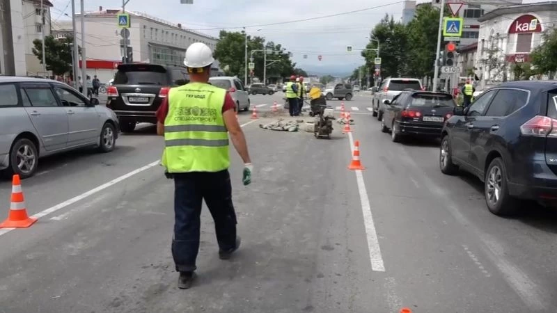 Мэр Южно-Сахалинска рассказал об «умных» светофорах, которые заработают к сентябрю