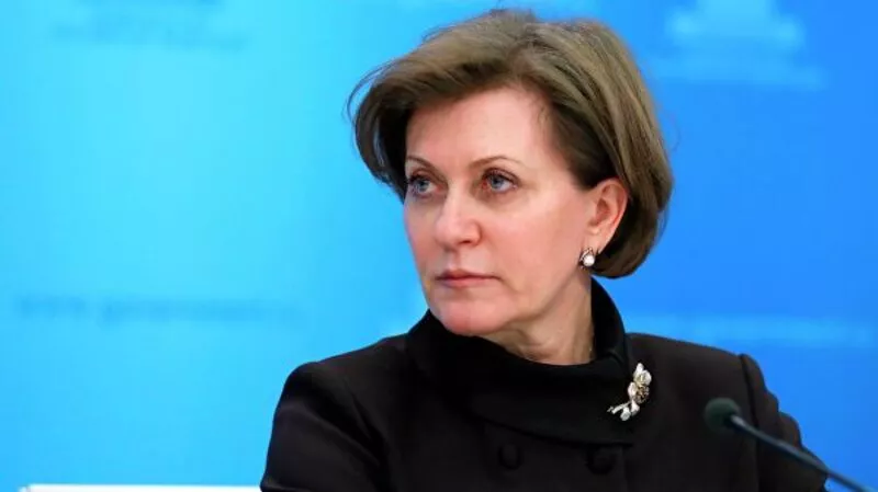 Роспотребнадзор предложил властям регионов снимать коронавирусные ограничения в три этапа