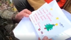 Мобилизованные бойцы с Сахалина получили от школьников письма и открытки