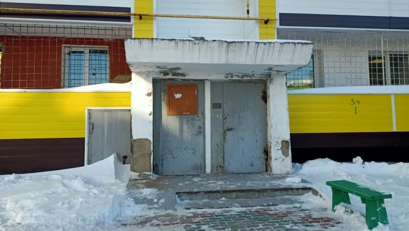 Подъезды более 100 домов отремонтируют в Ногликах в 2023 году