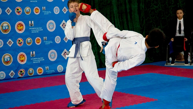 Сахалинские каратисты разыграли 45 комплектов наград
