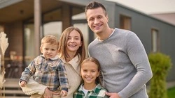 Лучшие семьи выберут в мэрии Южно-Сахалинска для вручения почетной награды