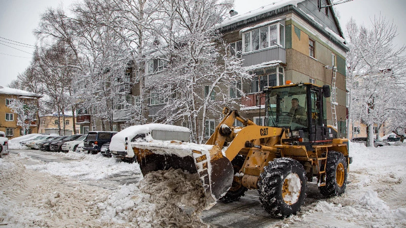 Больше 100 дворов проверили на качество расчистки в Южно-Сахалинске