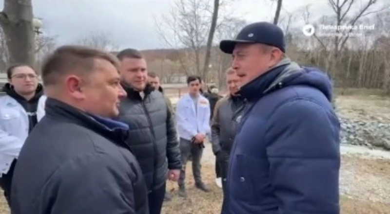 Губернатор Сахалина Лимаренко поблагодарил двоих спасителей тонущей девочки из Владимировки