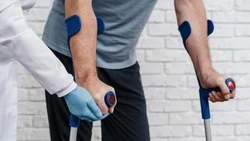 Сахалинские ветераны СВО могут бесплатно доехать до центров реабилитации Соцфонда 