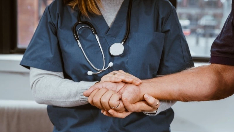 Заболеваемость гриппом и ОРВИ выросла на 16% за неделю в Сахалинской области