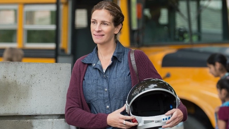 KION от экосистемы МТС составил подборку сериалов ко Дню дружбы для сахалинцев