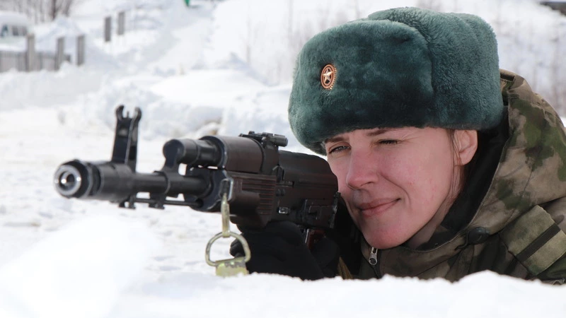 «В армии нет женщин»: военнослужащая Росгвардии рассказала о материнстве и службе в войсках