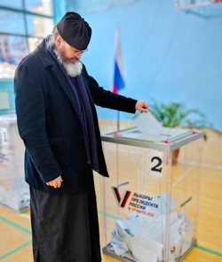 Игумен Алексий (Андреев) призвал православных жителей Сахалина голосовать на выборах президента РФ 