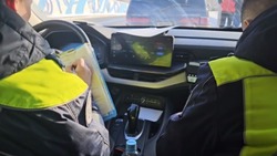 Двое жителей Сахалинской области бросили машины на местах для инвалидов 30 января