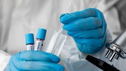 Эксперты назвали срок окончания пандемии коронавируса в России