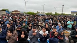 Десять тысяч мусульман встретили Курбан-байрам в Южно-Сахалинске