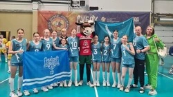 Сахалинский «Изумруд» занял второе место на международном турнире по волейболу в Новосибирске