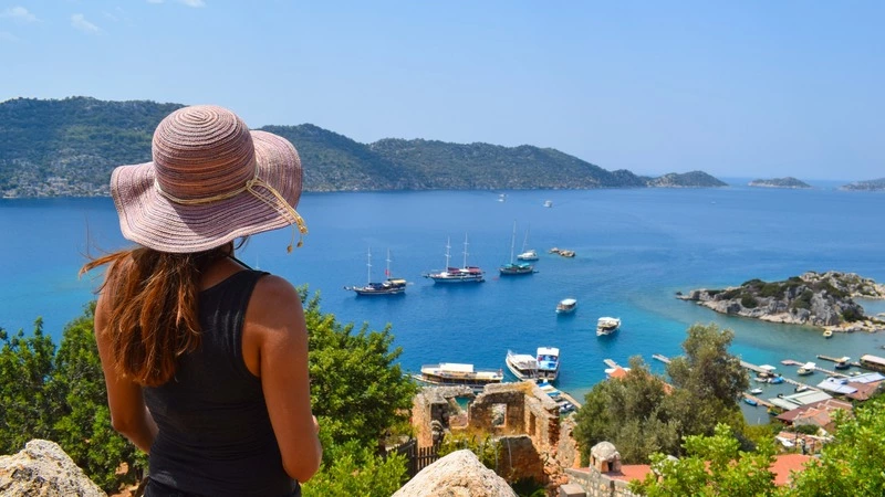 Жуткие лесные пожары не испугали сахалинцев, отдыхающих в Турции