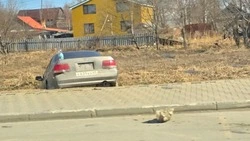 Седан и джип не поделили дорогу в Южно-Сахалинске 