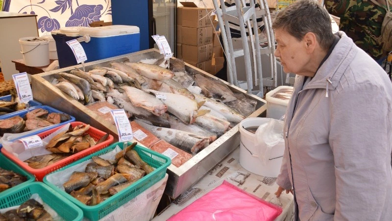 Свежую камбалу по 92 рубля за кг привезут в Оху 4 октября