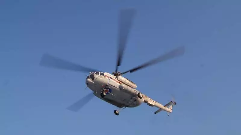 Вертолет Ми-8 доставил в Южно-Сахалинск двоих детей для оказания срочной медпомощи