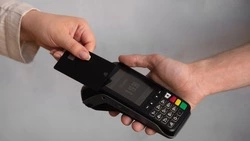 В России выросли штрафы за навязывание дополнительных услуг и товаров