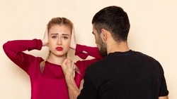 Житель Холмска из-за ревности до смерти избил свою возлюбленную 