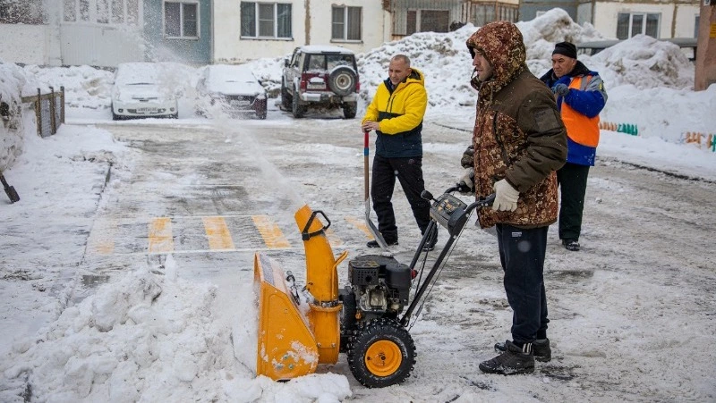 Южносахалинцы могут объединиться с УК для расчистки детских площадок от снега