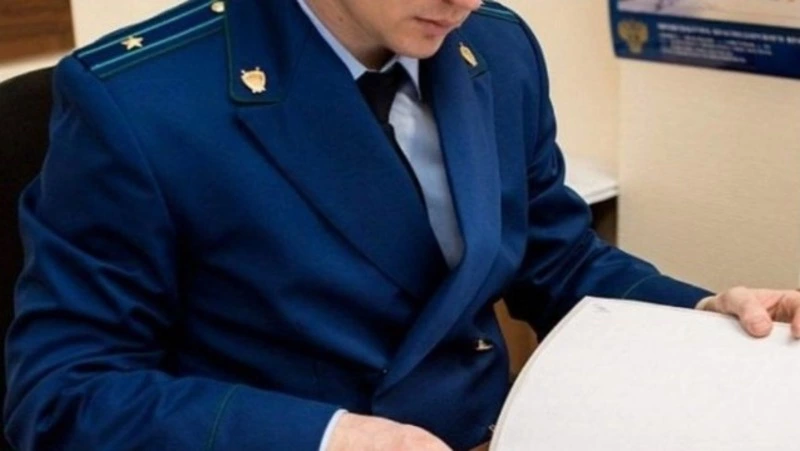 Жителю Корсакова грозит год за решеткой за повторную езду без прав 