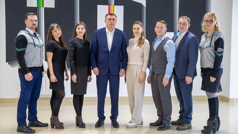 Молодежное правительство Сахалина помогло оформить 400 дв-гектаров и ипотек