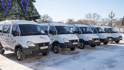 Более десяти мобильных МФЦ передали в районы Сахалинской области