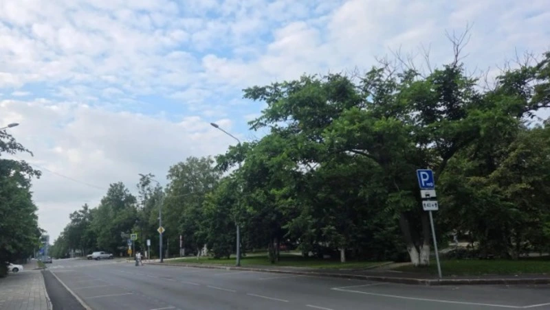 Платные парковки в центре Южно-Сахалинска остаются востребованными у водителей