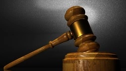 Суд приостановил работу кранов на курильском предприятии после гибели рабочего