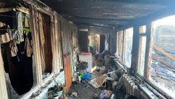 Пожарные спасли жилой дом в Южно-Сахалинске от пламени