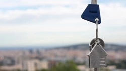 Губернатор Валерий Лимаренко поможет семьям участников СВО решить проблемы с жильем