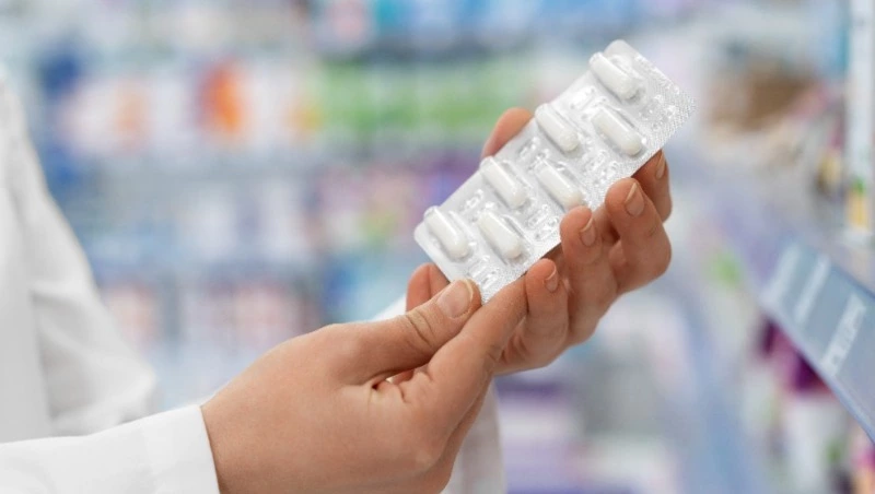 Руководитель тургруппы из Приморья пытался провезти через границу капсулы для похудения