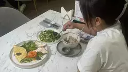 Скидки и специальное меню предлагают беременным женщинам в заведениях Южно-Сахалинска