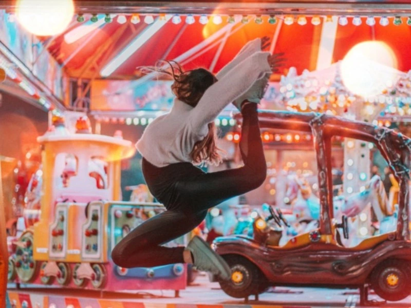 Танцы без границ и онлайн-караоке предложил сахалинцам парк им. Гагарина  