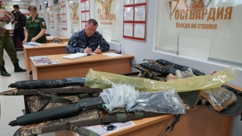Сахалинцы стали чаще сдавать гражданское оружие для отправки в зону СВО 