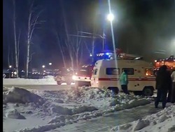 Общежитие второй раз горело в Смирных: жильцов эвакуировали 