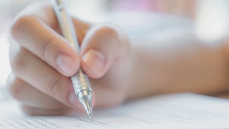 Глава Рособрнадзора Музаев опроверг планы отменить ЕГЭ в ближайшие годы