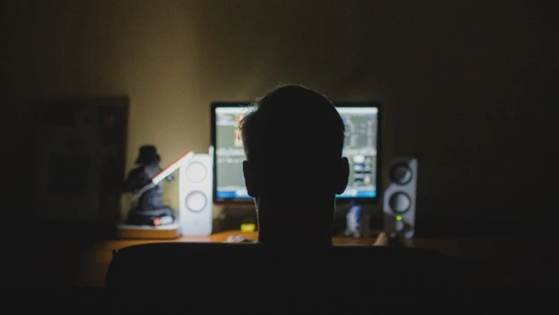 Житель Охи отдал мошенникам более 9 миллионов рублей