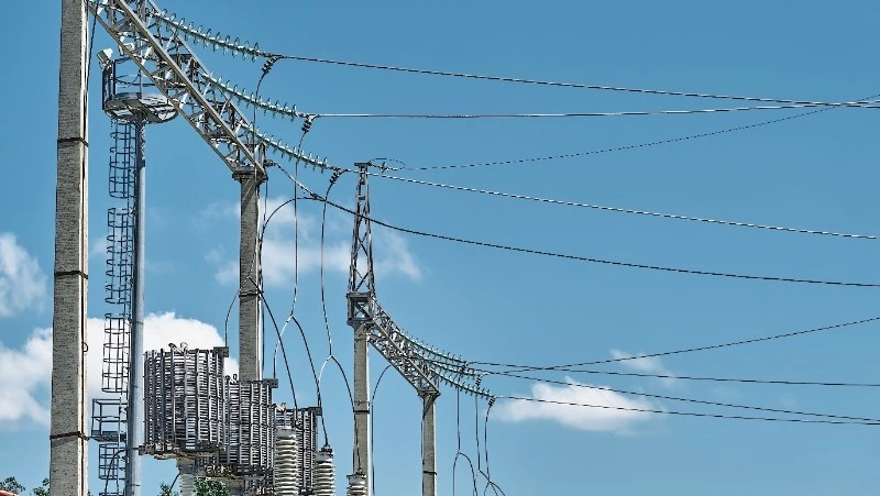 На девяти улицах Южно-Сахалинска отключат свет 8 октября