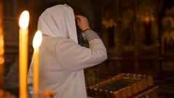 Церковный праздник 4 февраля 2026: традиции, строгие запреты и народные приметы дня