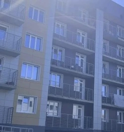Следователи ускорили ремонт проблемного дома для переселенцев в Южно-Сахалинске