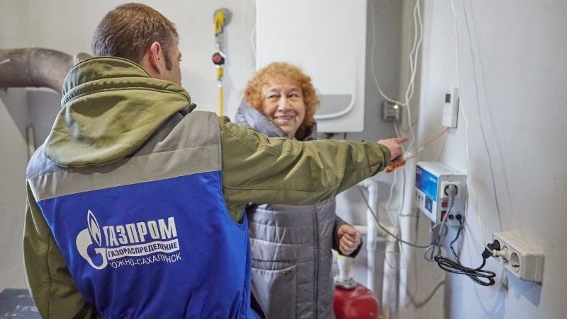 Жители переулка Нагорного в Южно-Сахалинске встретили Новый год с газом