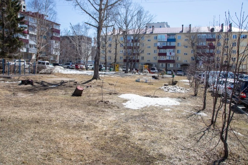 Одна из главных улиц Южно-Сахалинска готова к ямочному ремонту